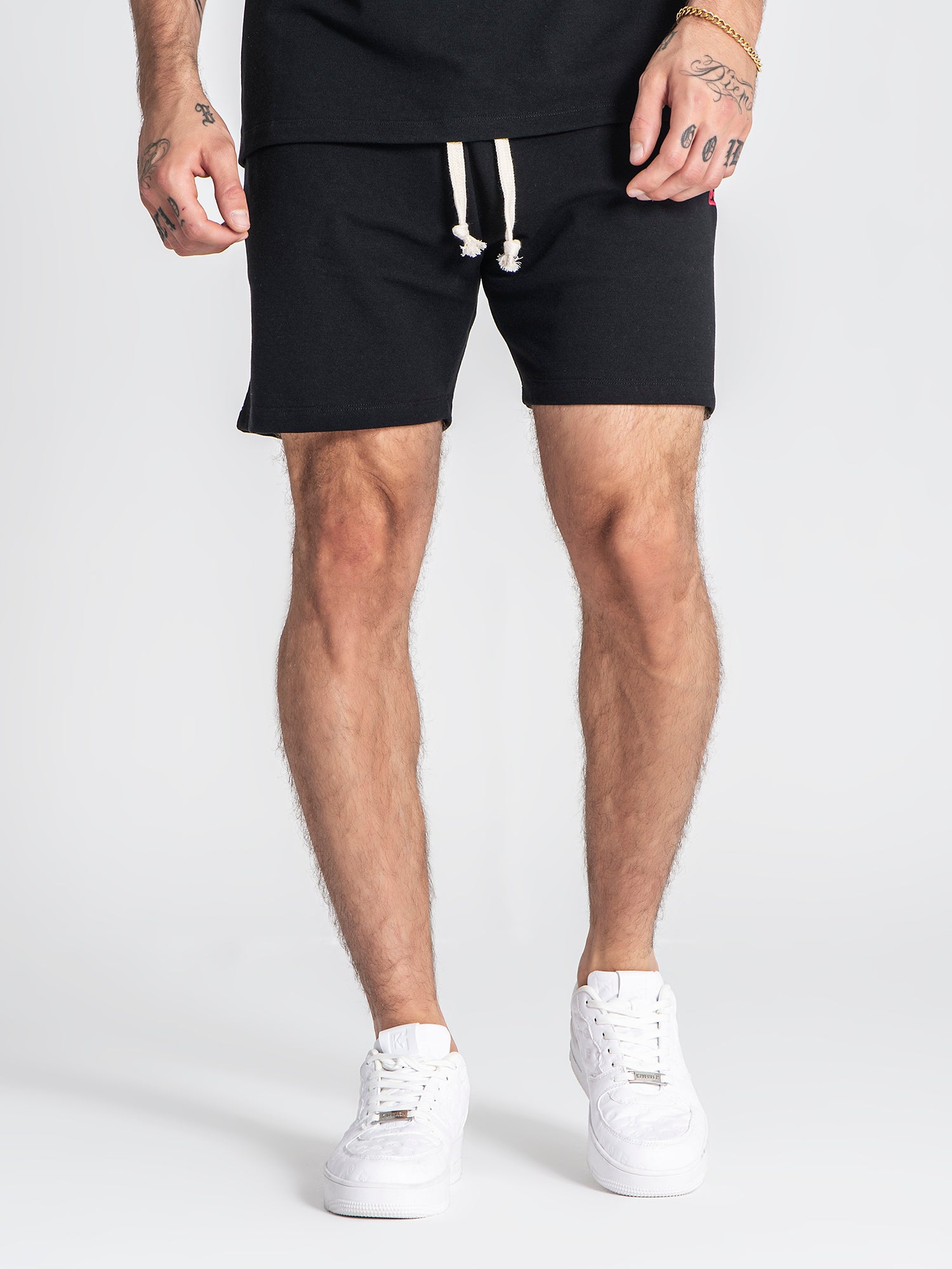 shorts / Black Pop Out Shorts