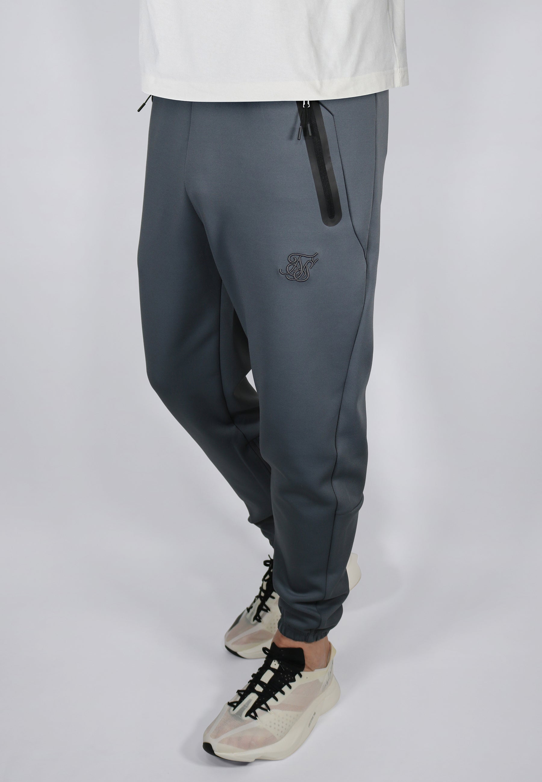 joggers / Tapered Joggers