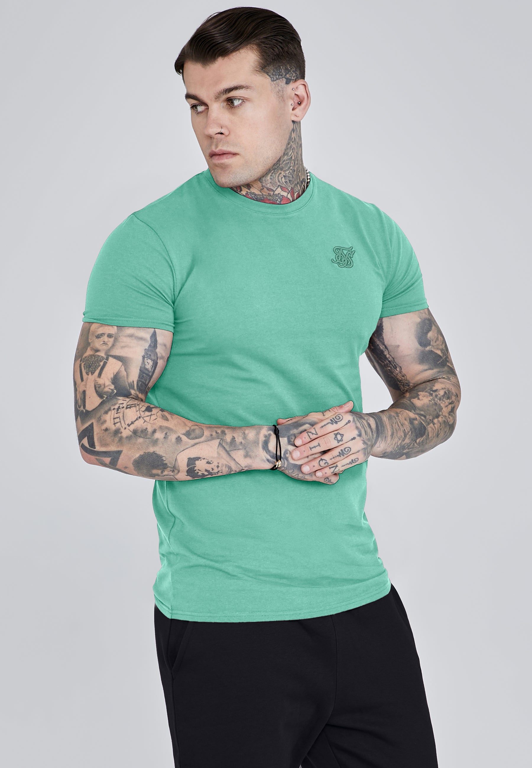 t-shirts / Essentials T-Shirt