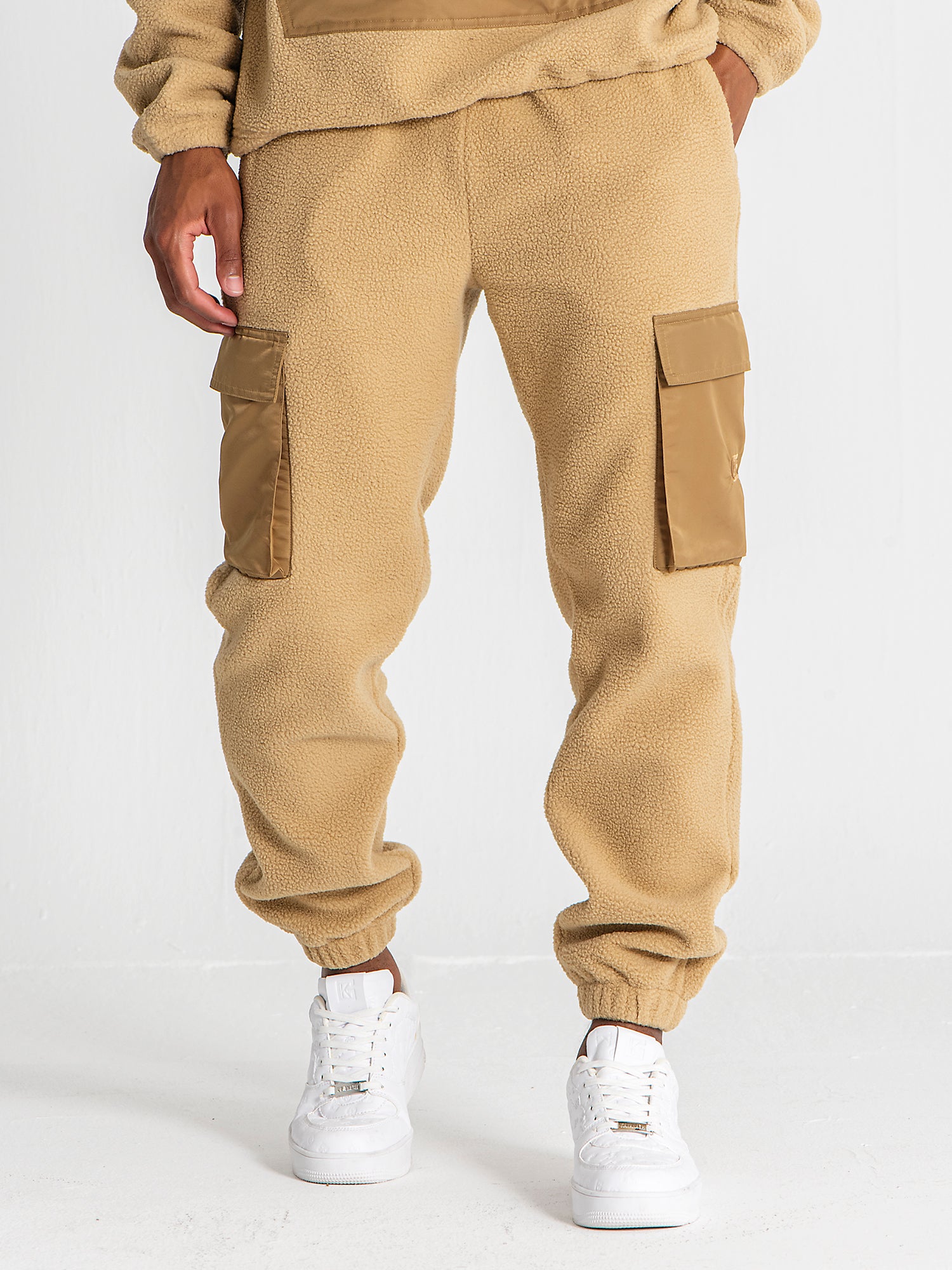 joggers / Camel Cargo Sherpa Joggers