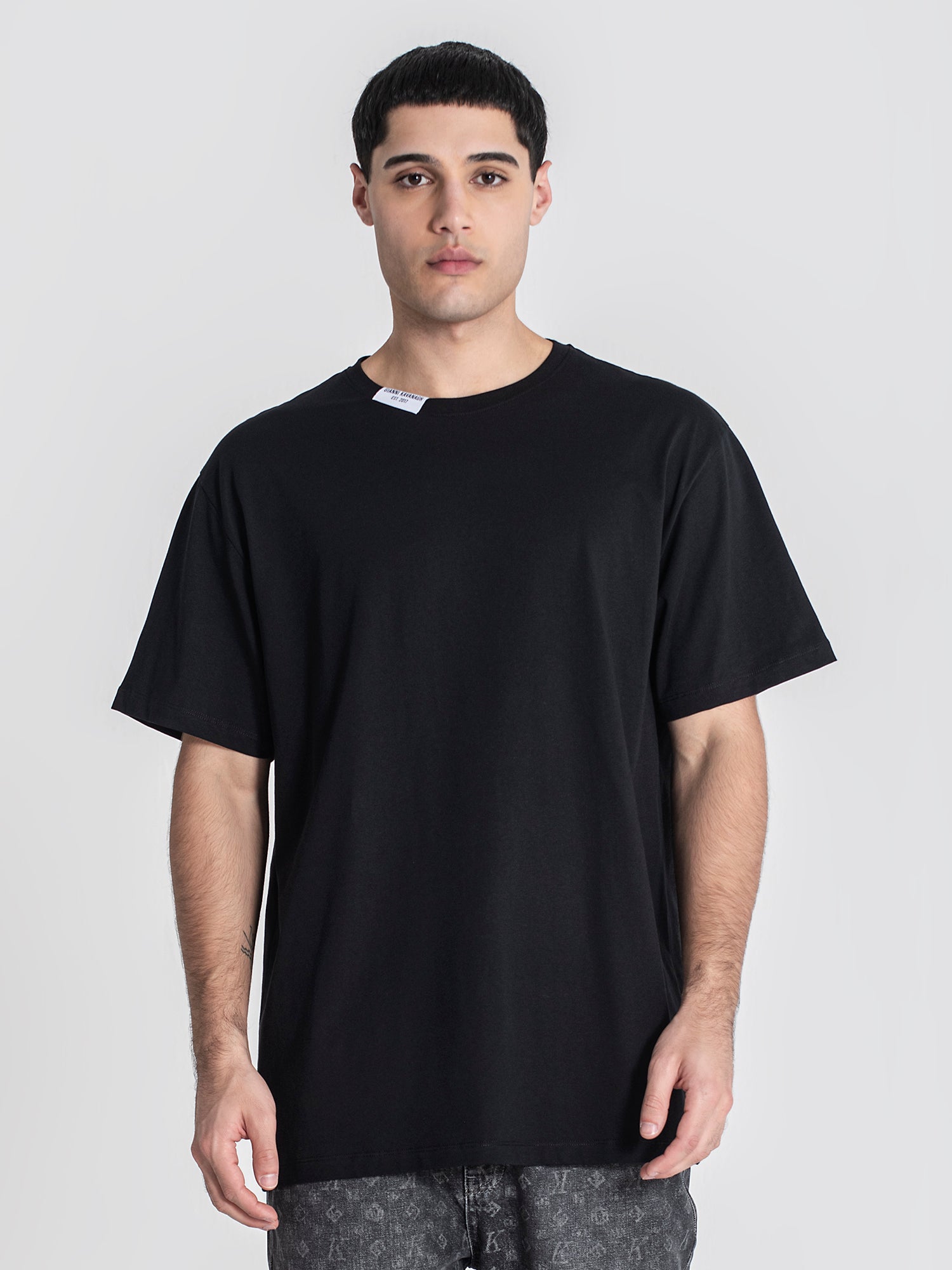 t-shirts / Black 2017 Oversized Tee