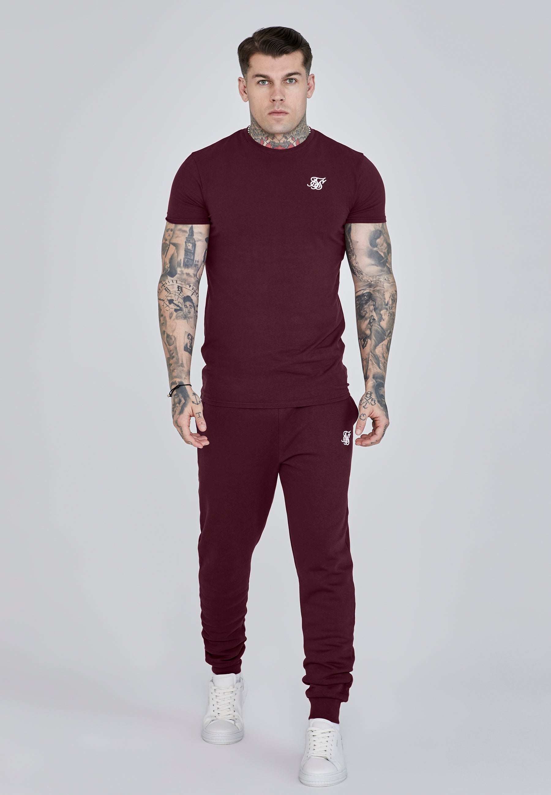 t-shirts / Essentials T-Shirt