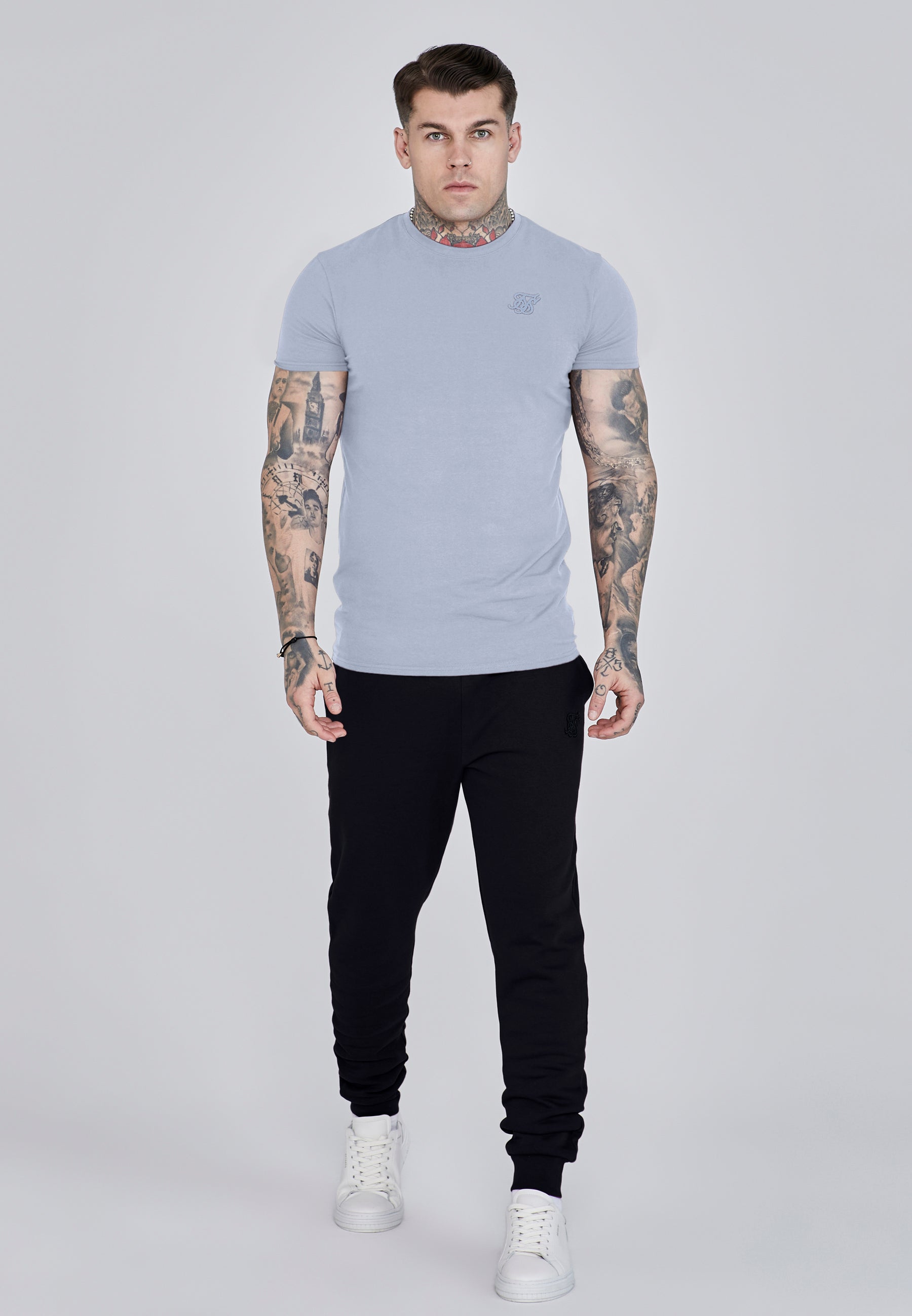 t-shirts / Essentials T-Shirt