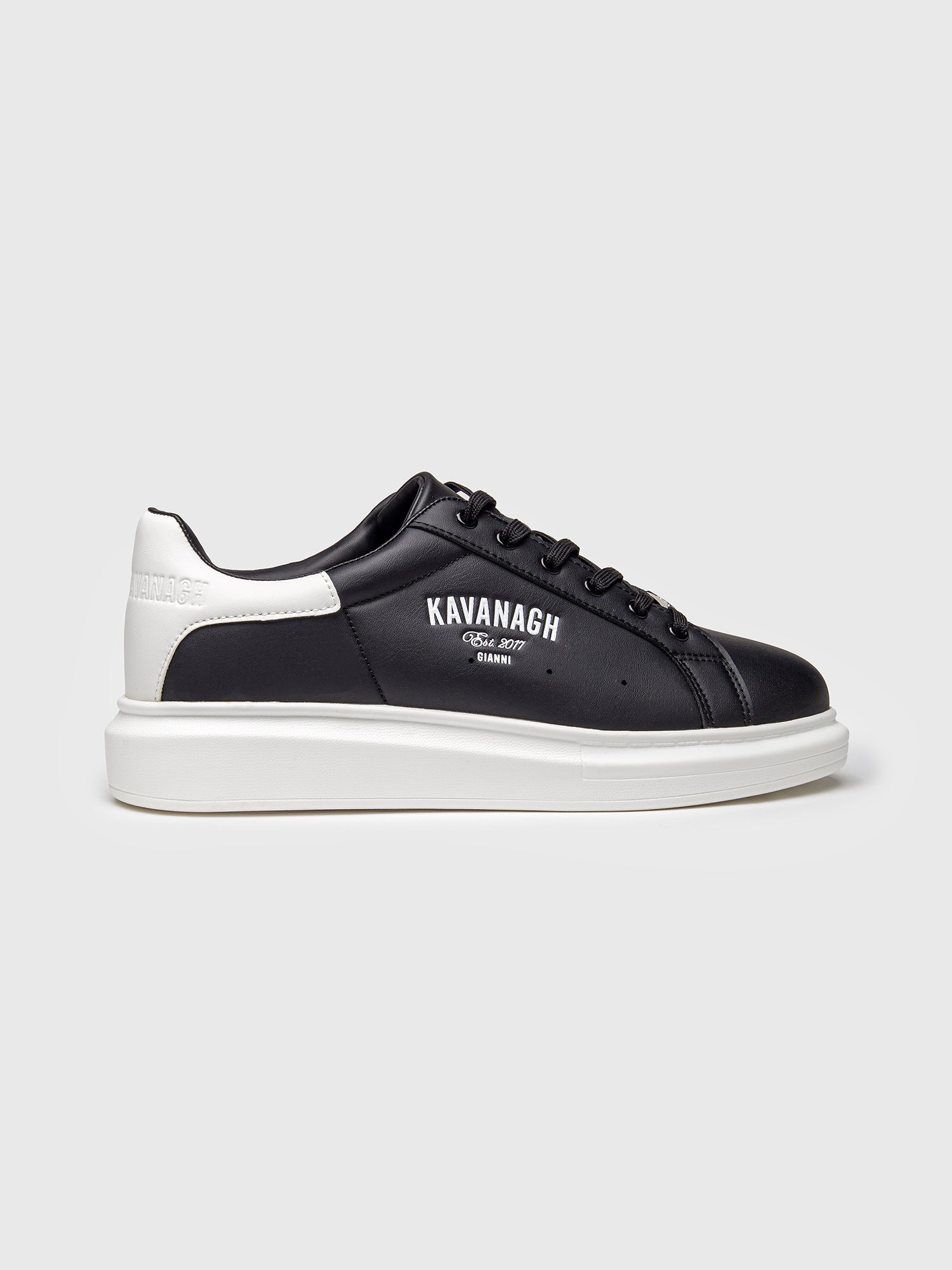 sneakers / Black Statement Upscale Sneakers