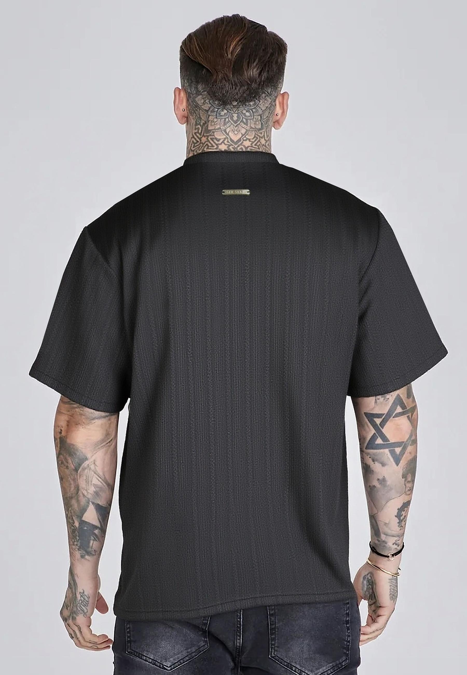 t-shirts / Textured T-Shirt