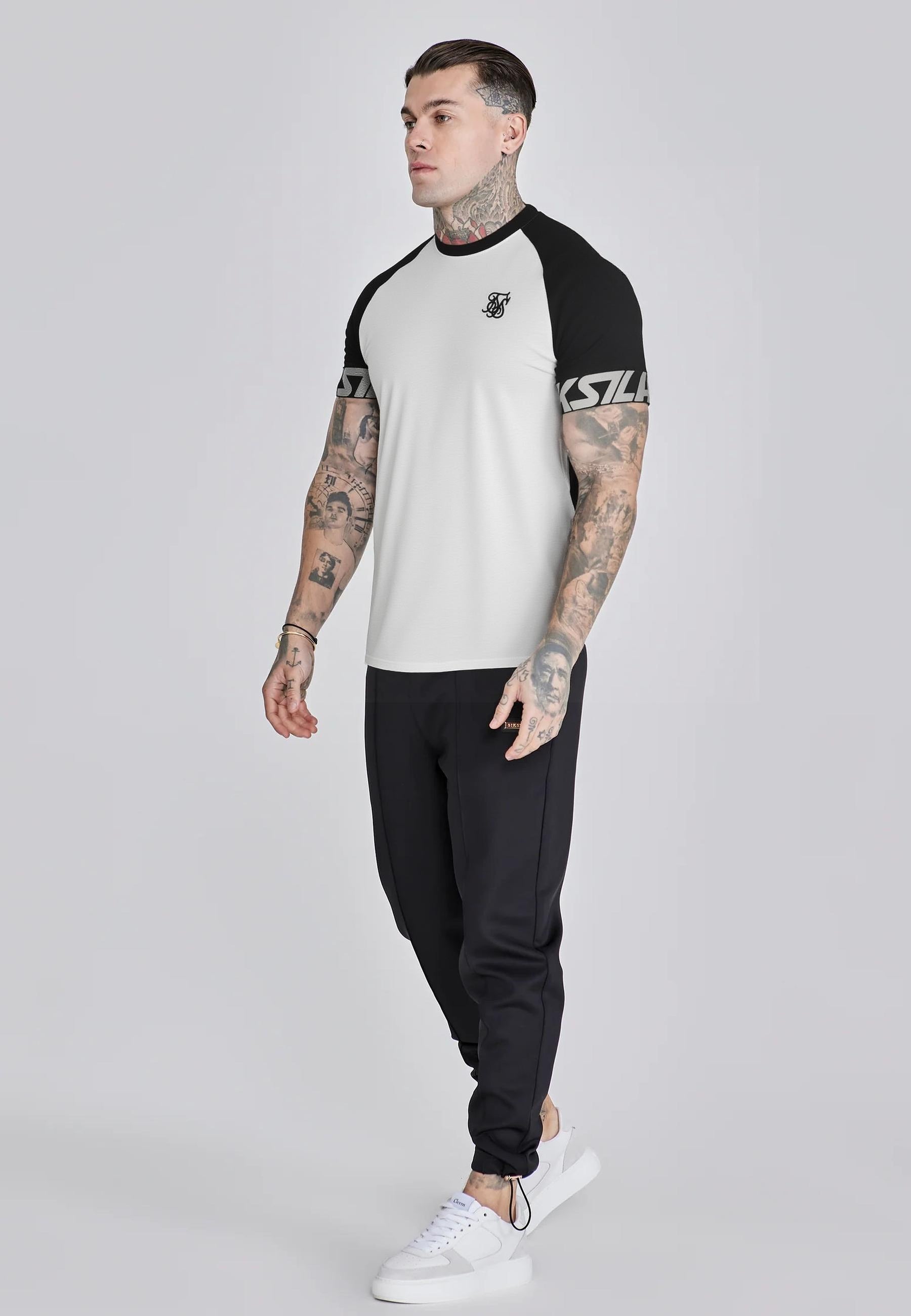 t-shirts / Raglan Tech T-Shirt