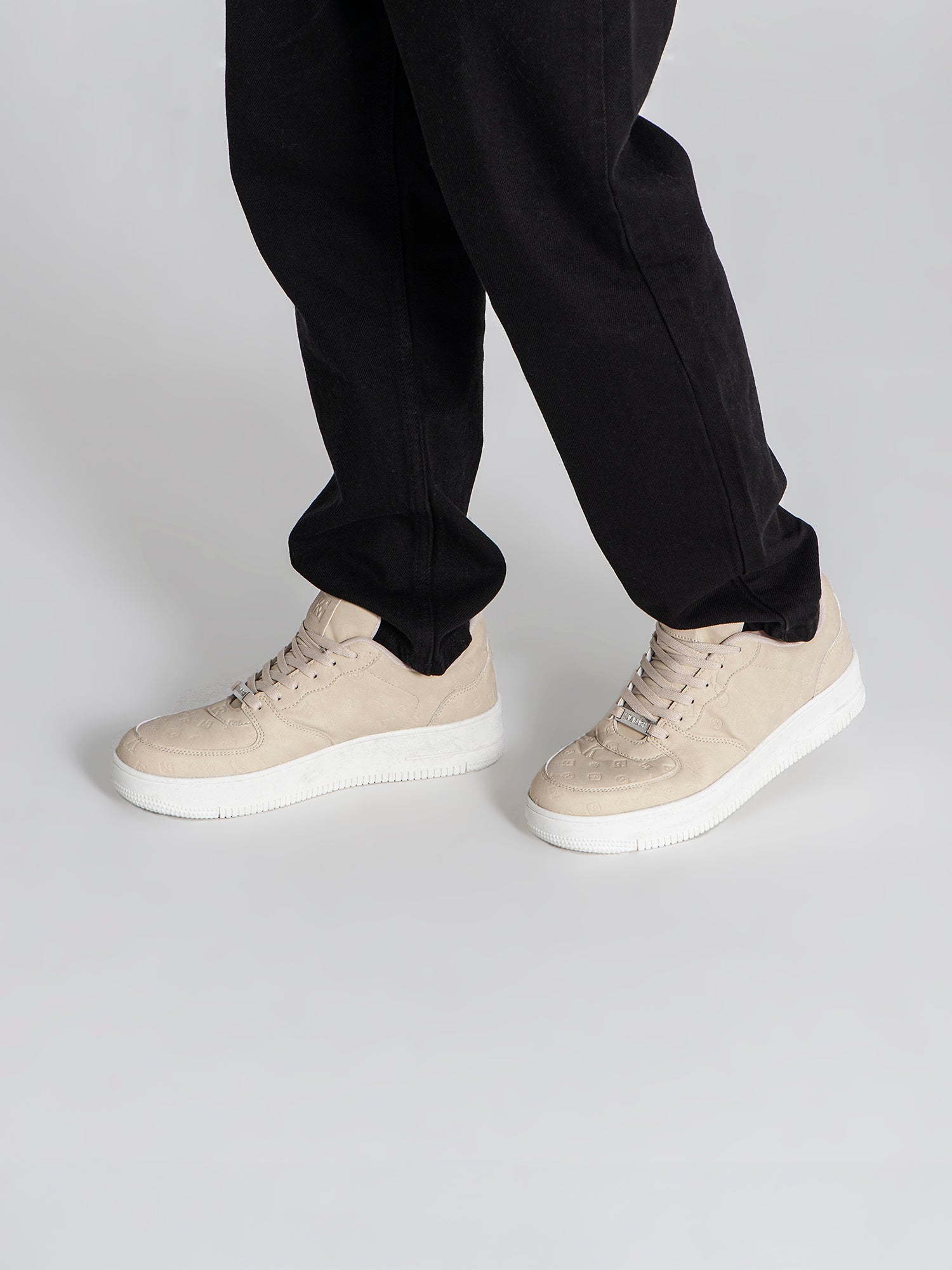 sneakers / Beige Logomania Sneakers