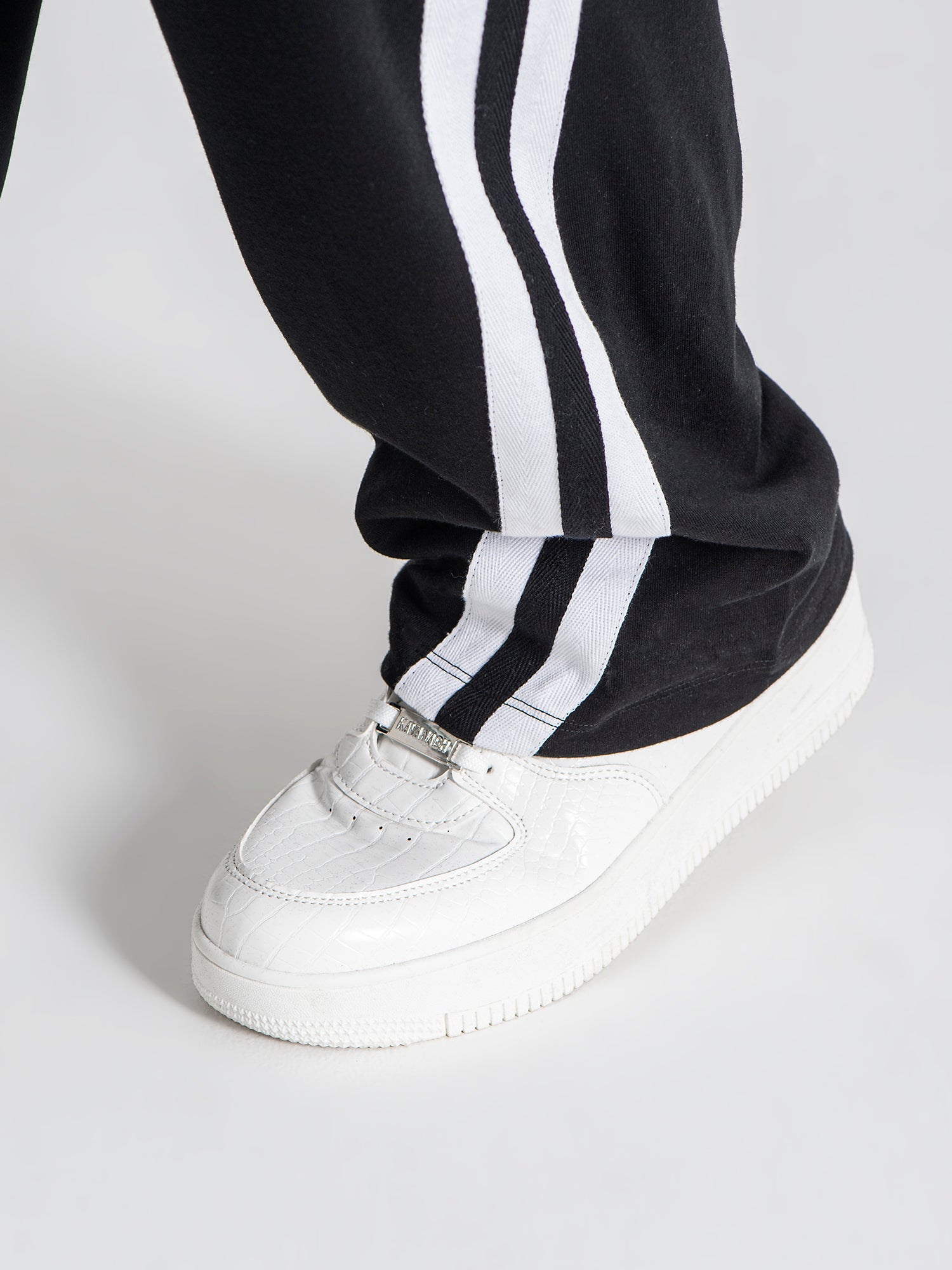 joggers / Black Crew Joggers