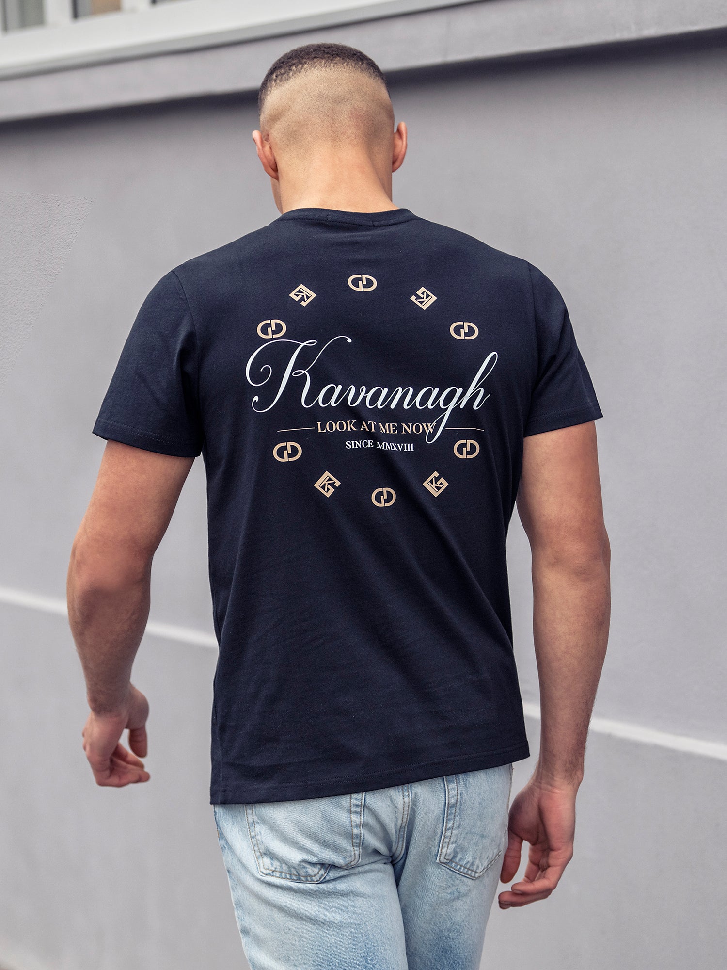 Black Look at me now Tee