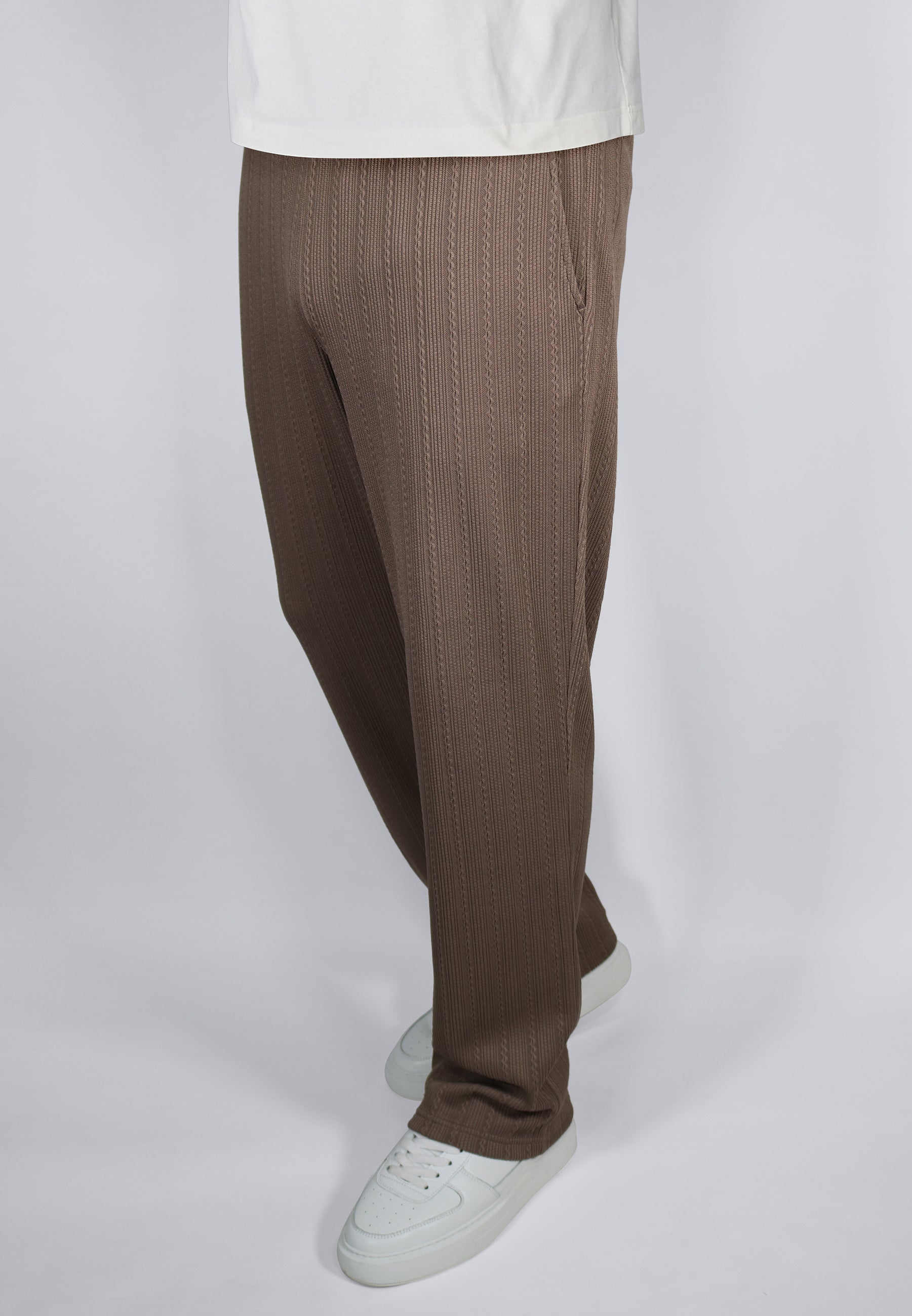 joggers / Textured Track Pants
