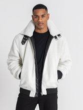 jackets / White Cocoon Sherpa Jacket