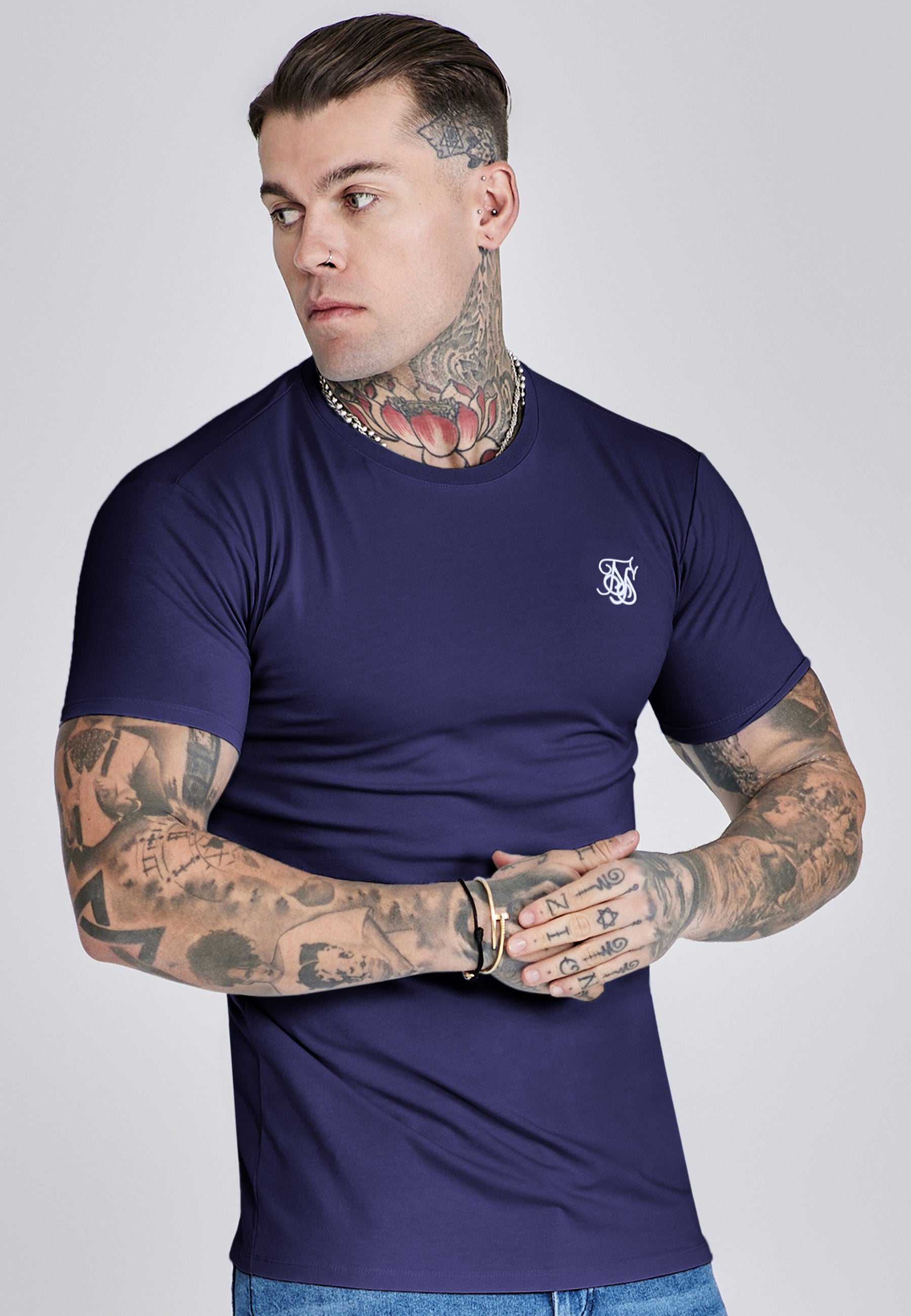 t-shirts / Essentials T-Shirt