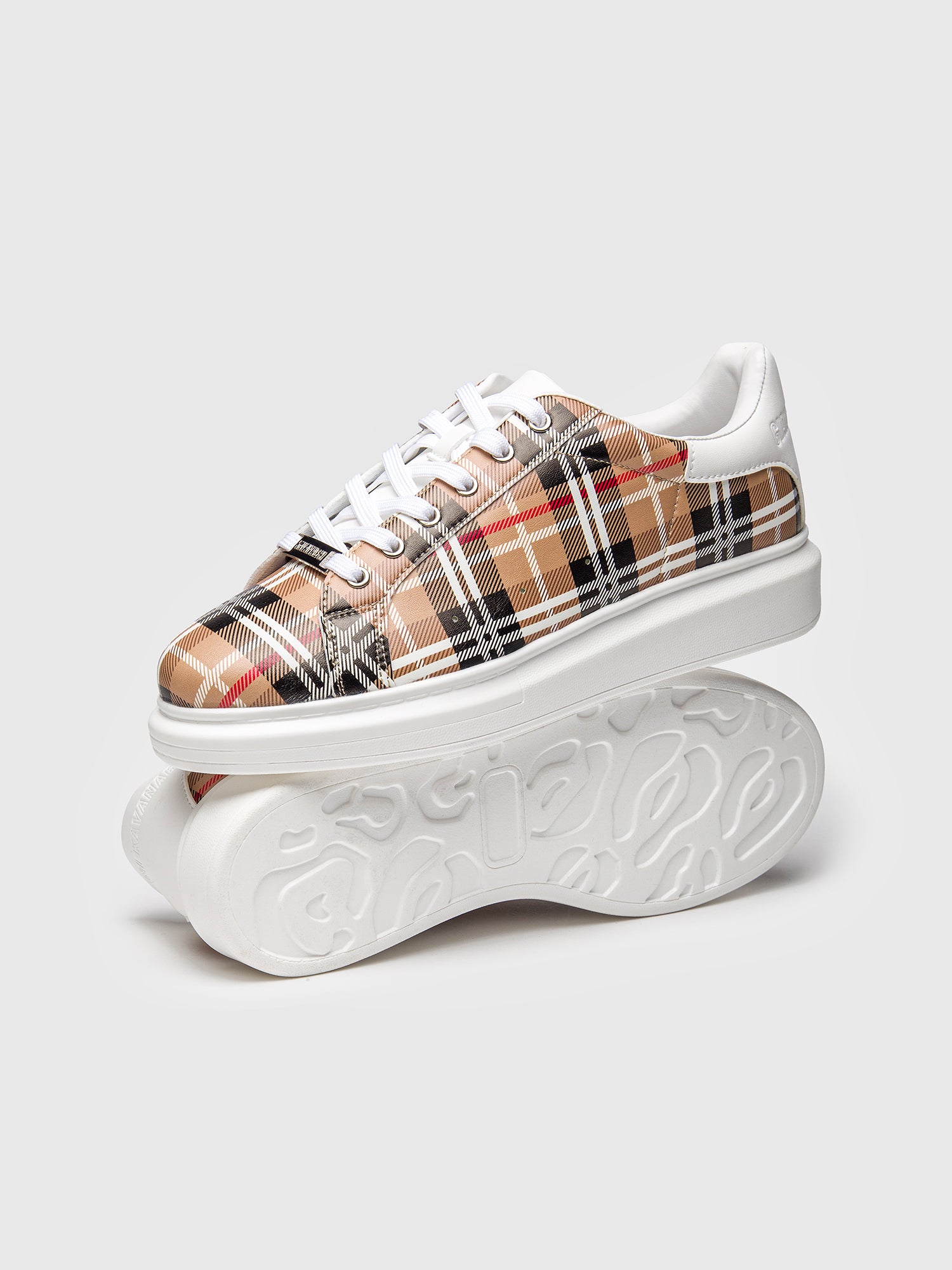 sneakers / Multicolor British Upscale Sneakers
