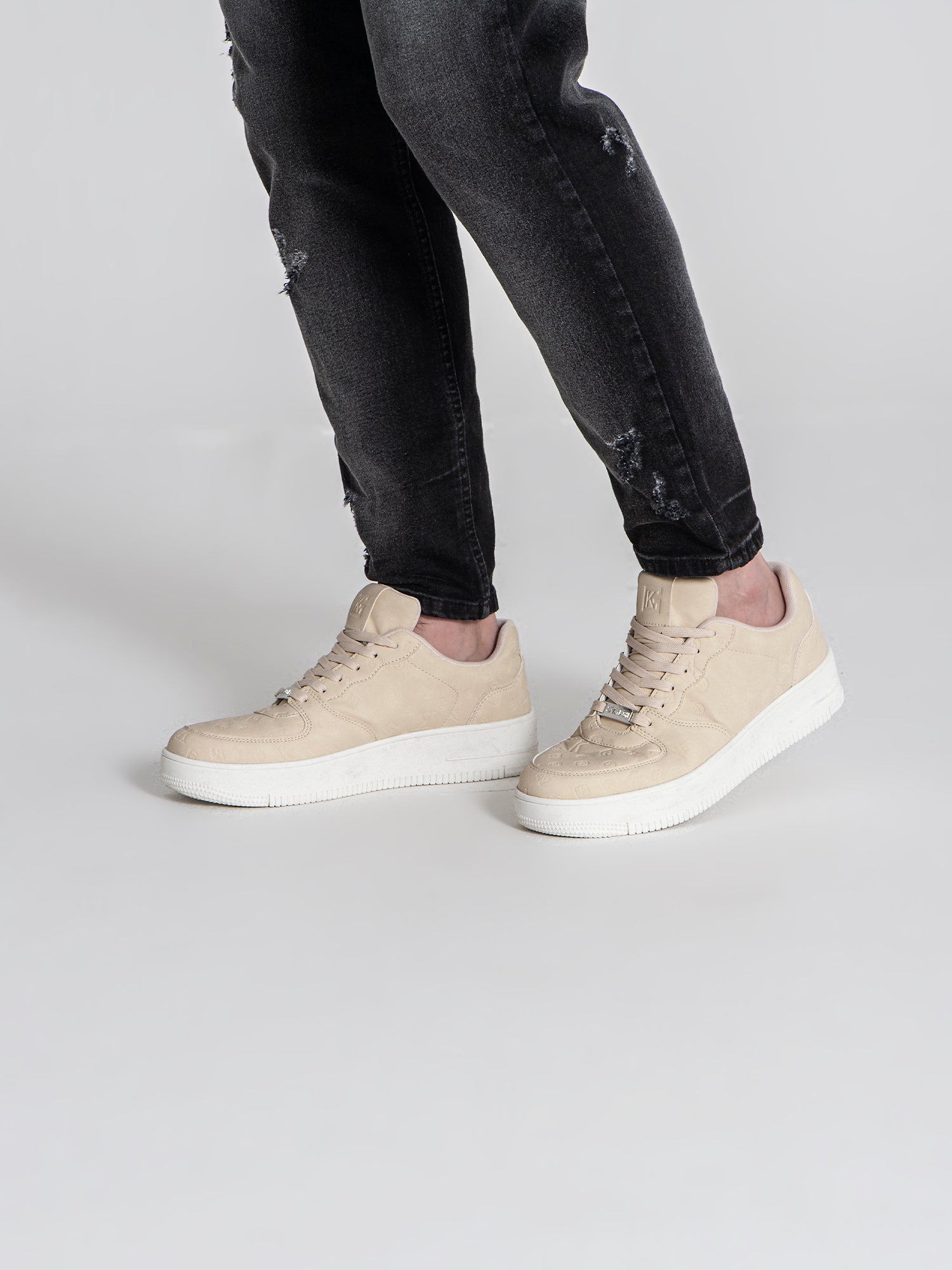 sneakers / Beige Logomania Sneakers