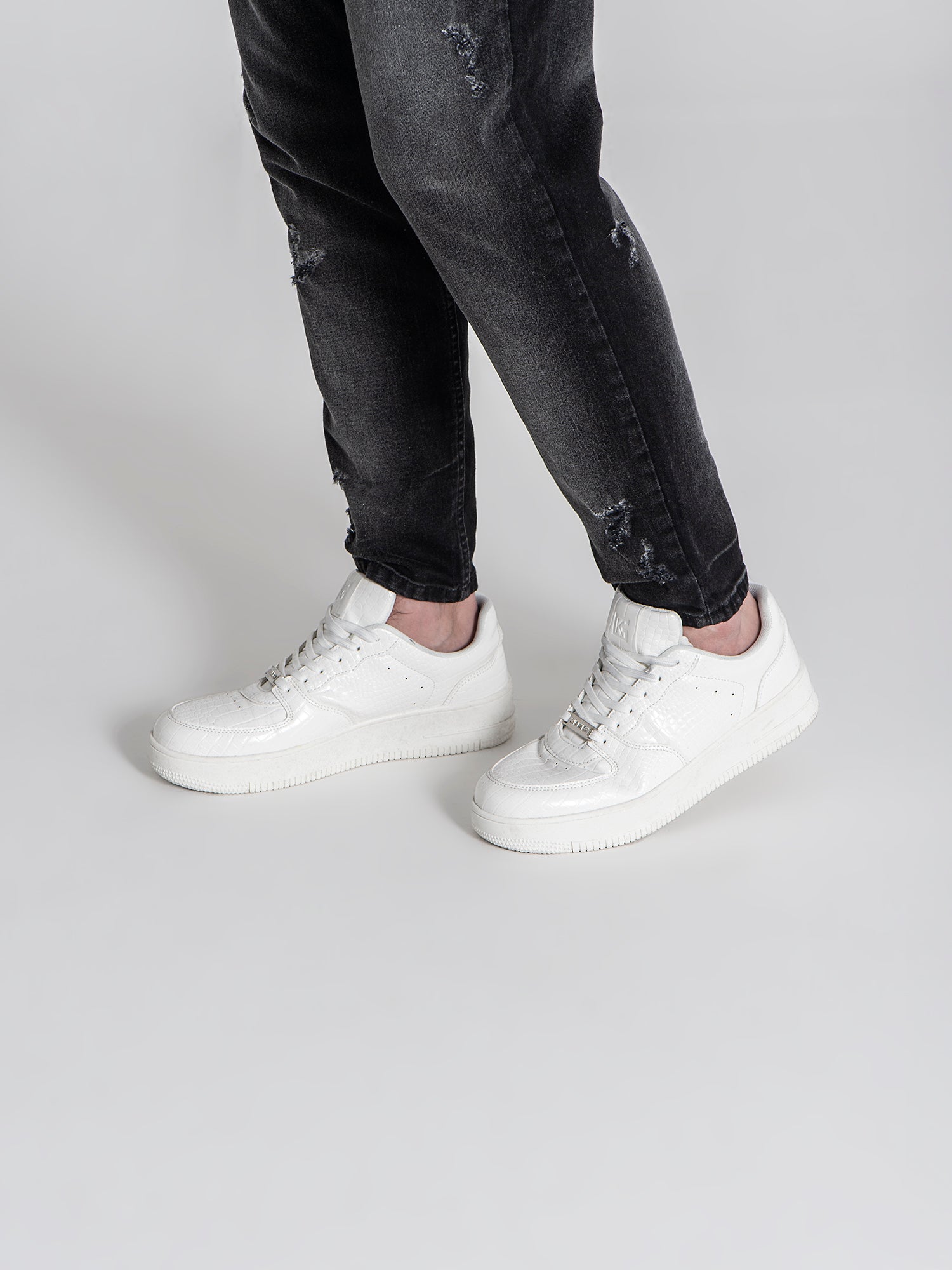 sneakers / White Nature Sneakers