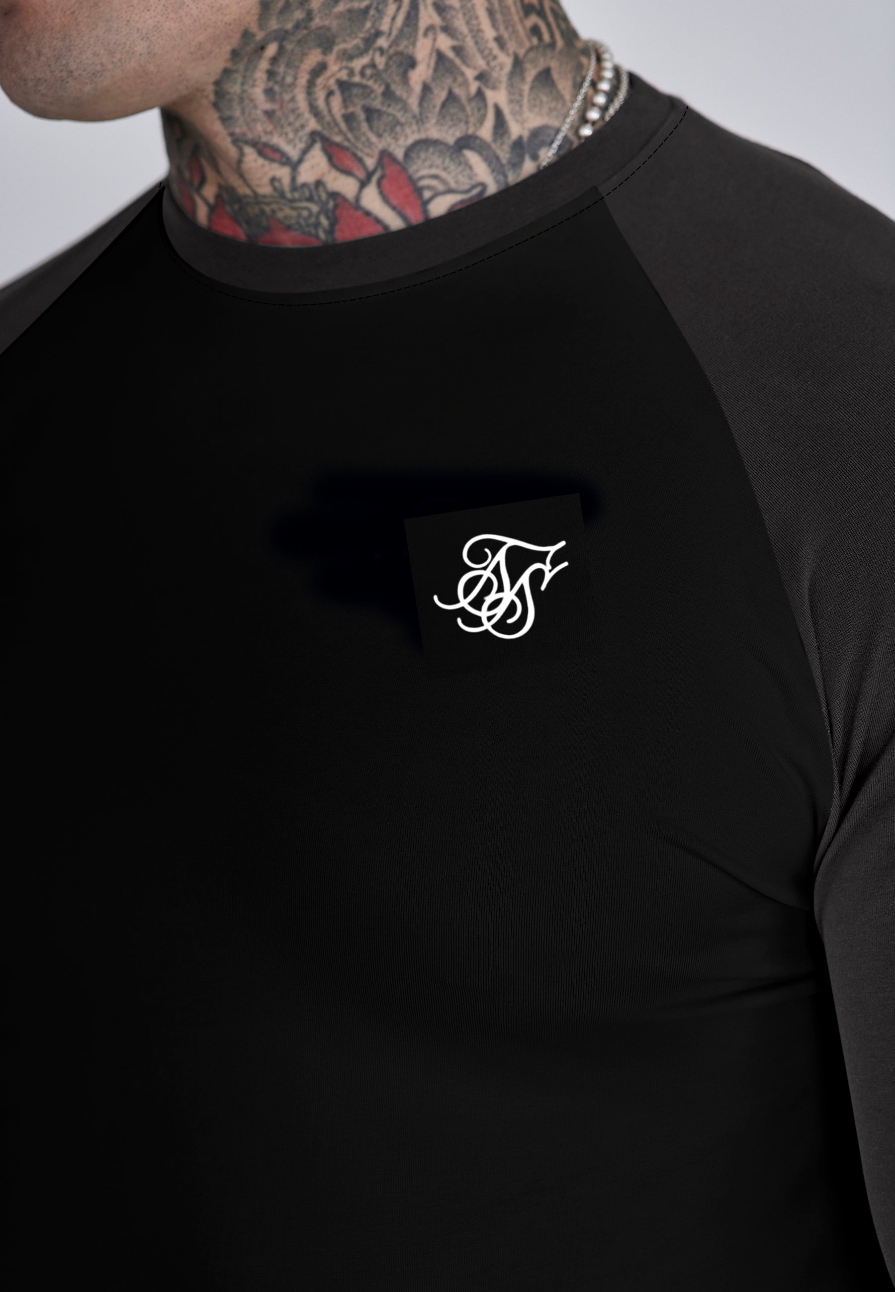 sweats / LS Muscle Fit T-Shirt