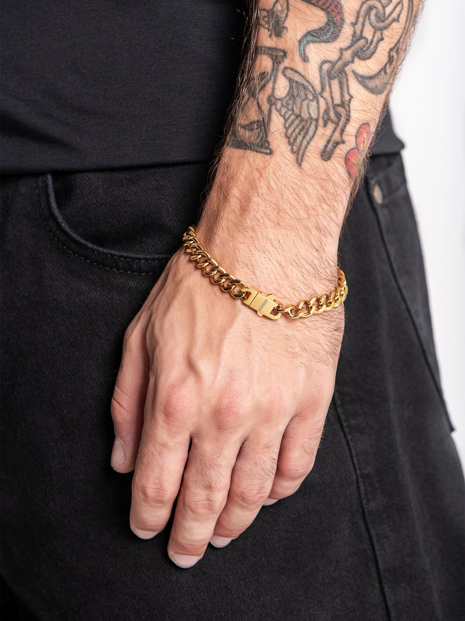 bracelets / Gold Heavy Bracelet