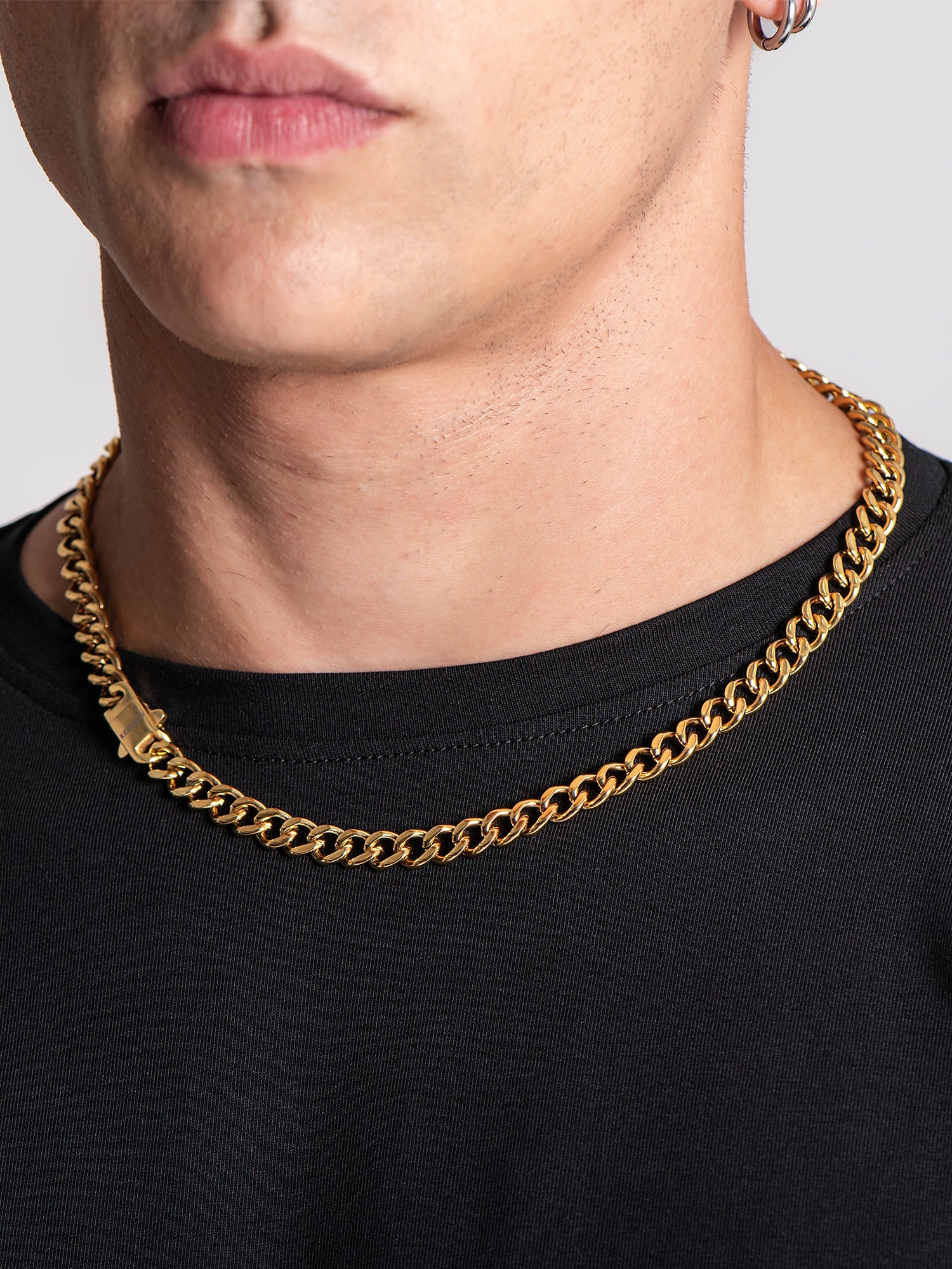 necklaces / Gold Heavy Necklace