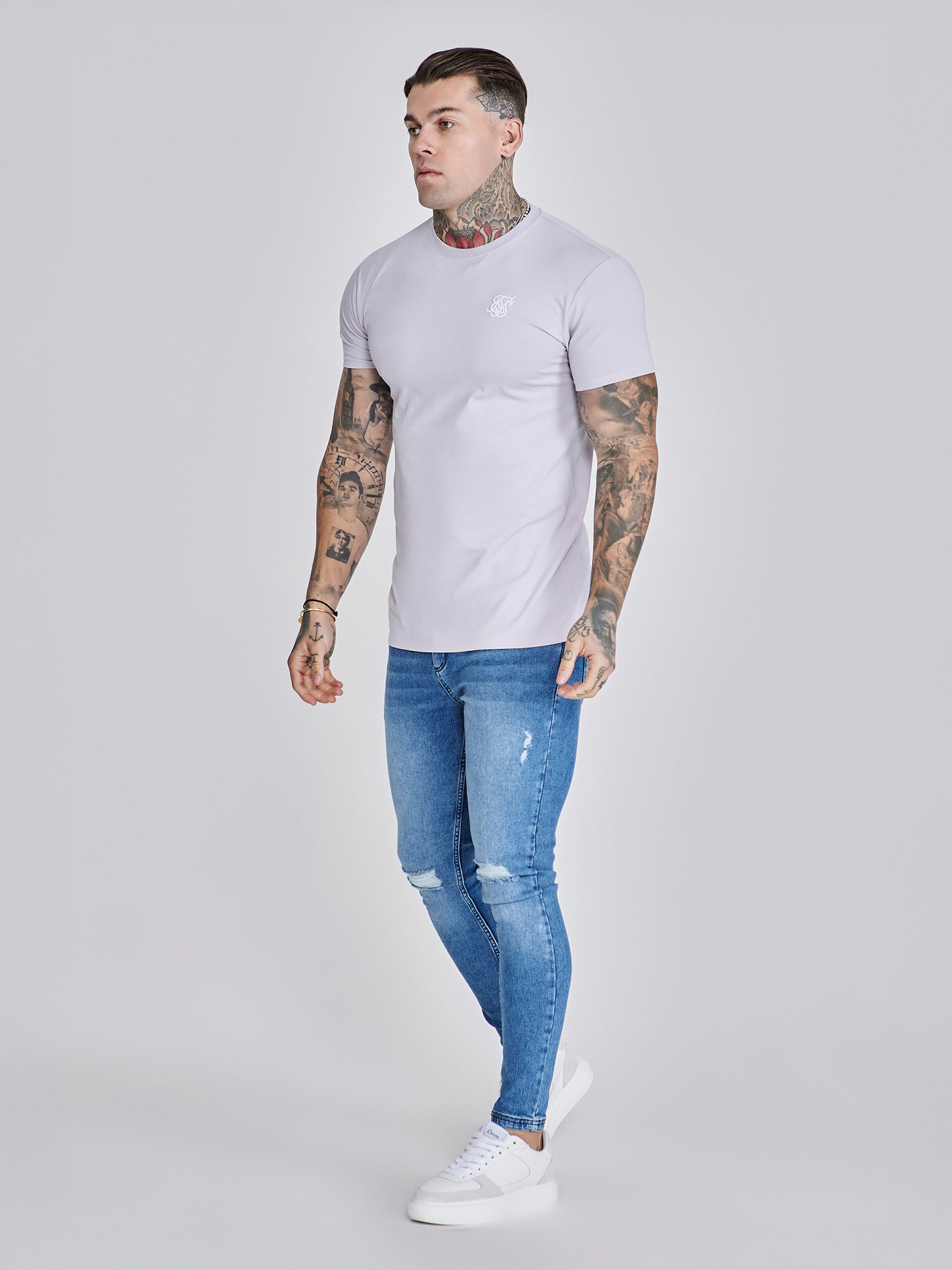 t-shirts / Essentials T-Shirt