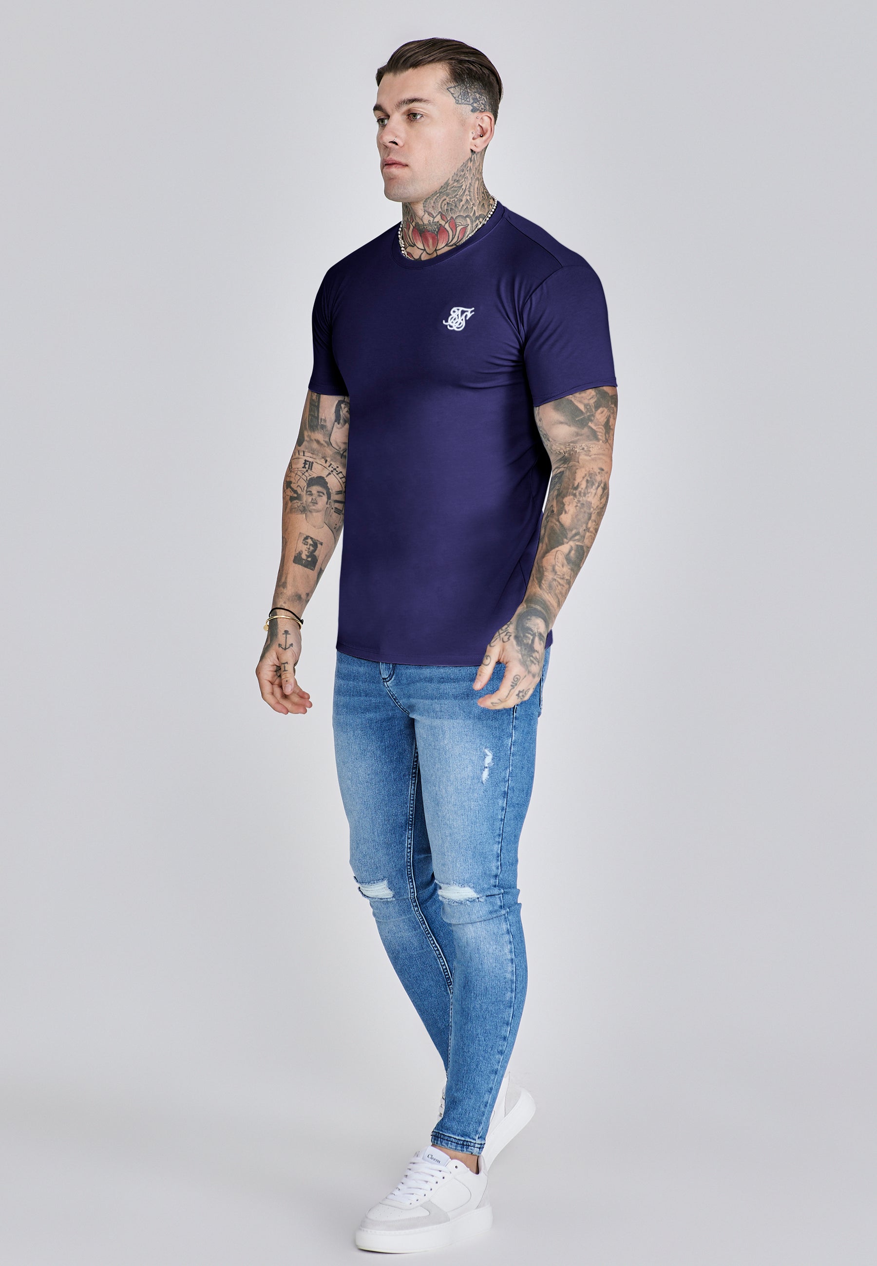 t-shirts / Essentials T-Shirt