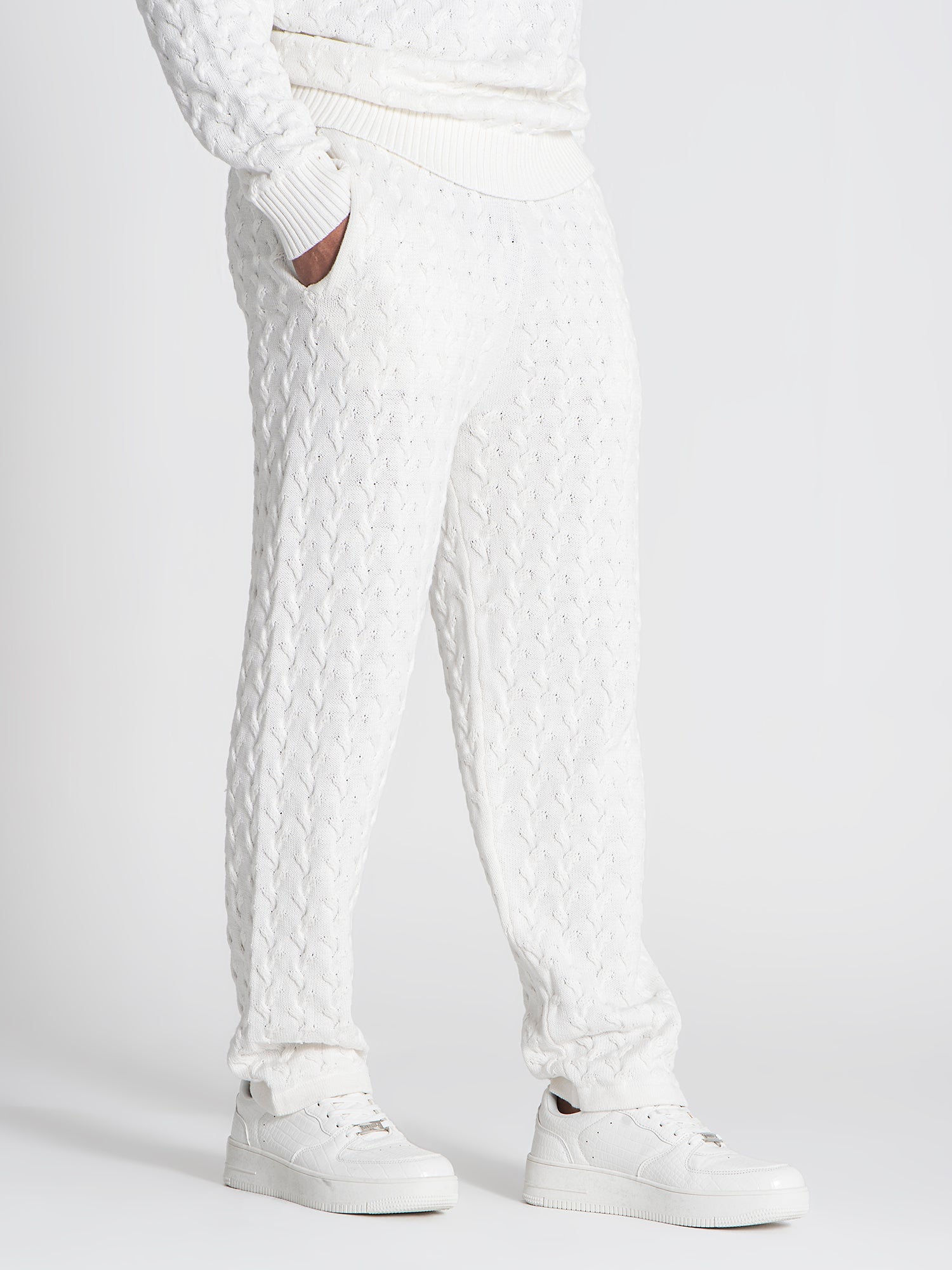 joggers / White Snug Knit Joggers