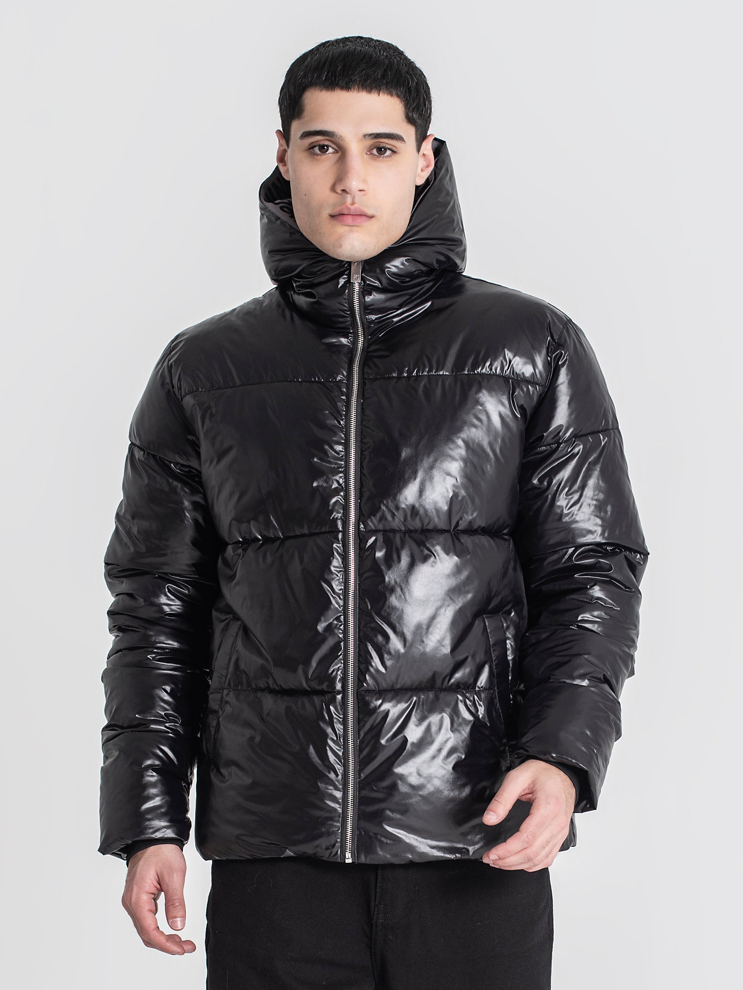 puffers / Black Tape Puffer Jacket