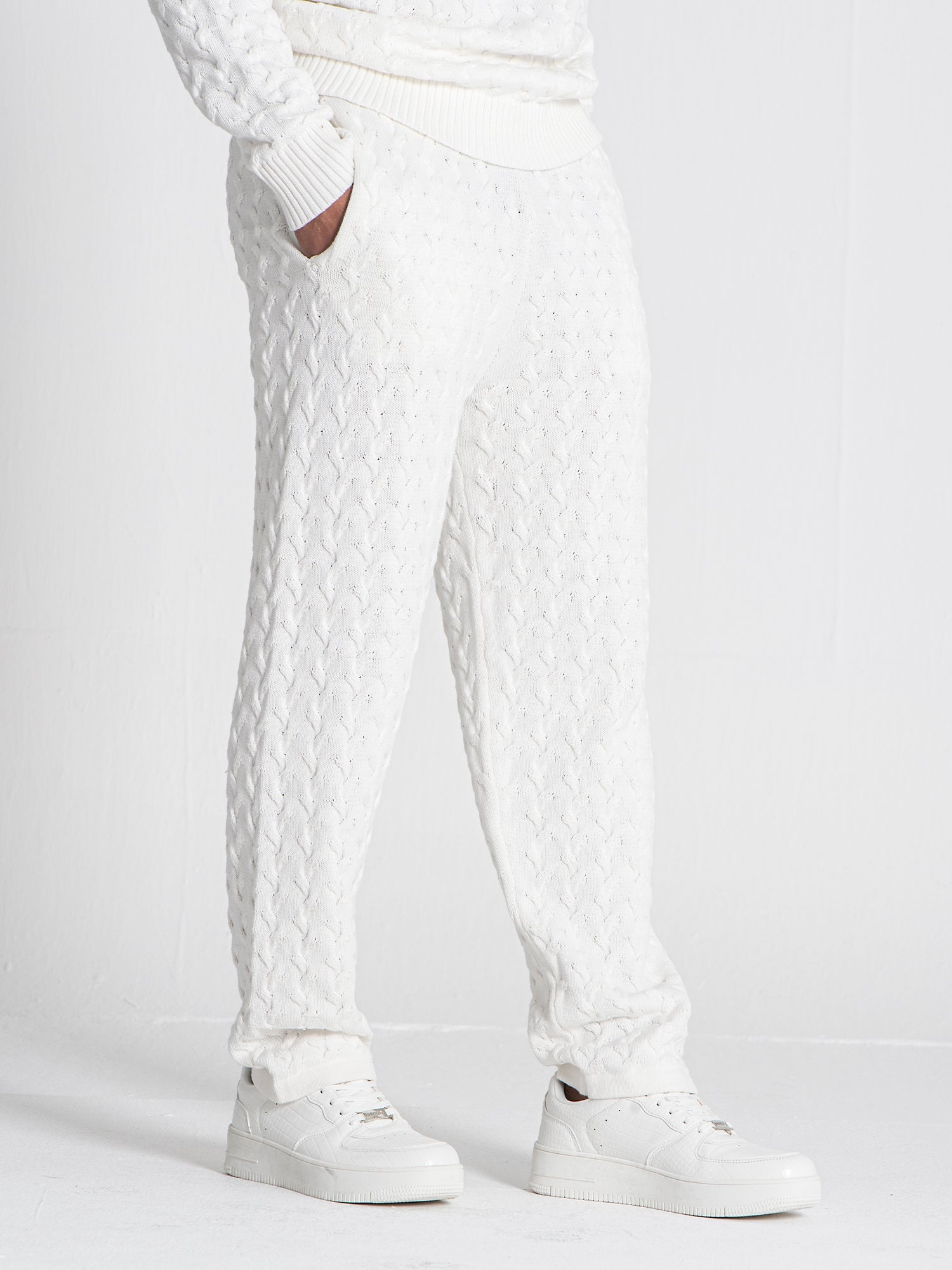 joggers / White Snug Knit Joggers