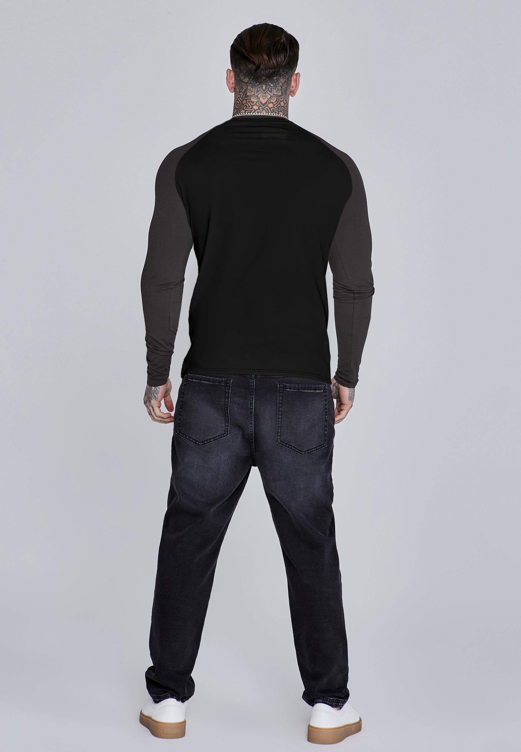 sweats / LS Muscle Fit T-Shirt