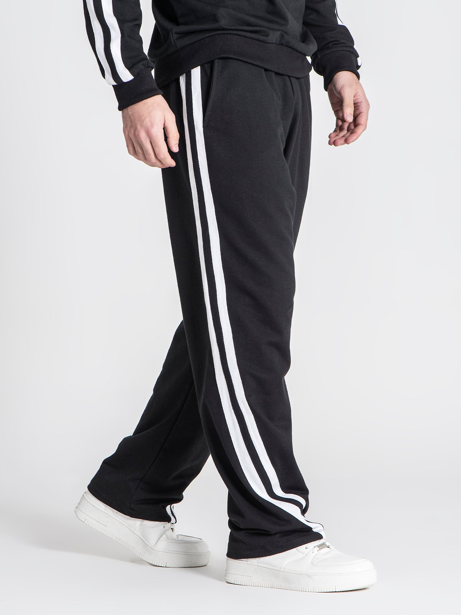 joggers / Black Crew Joggers