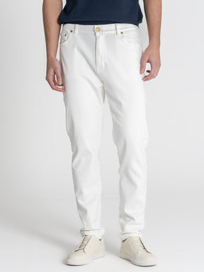 White Essential Jeans