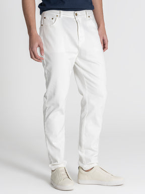White Essential Jeans