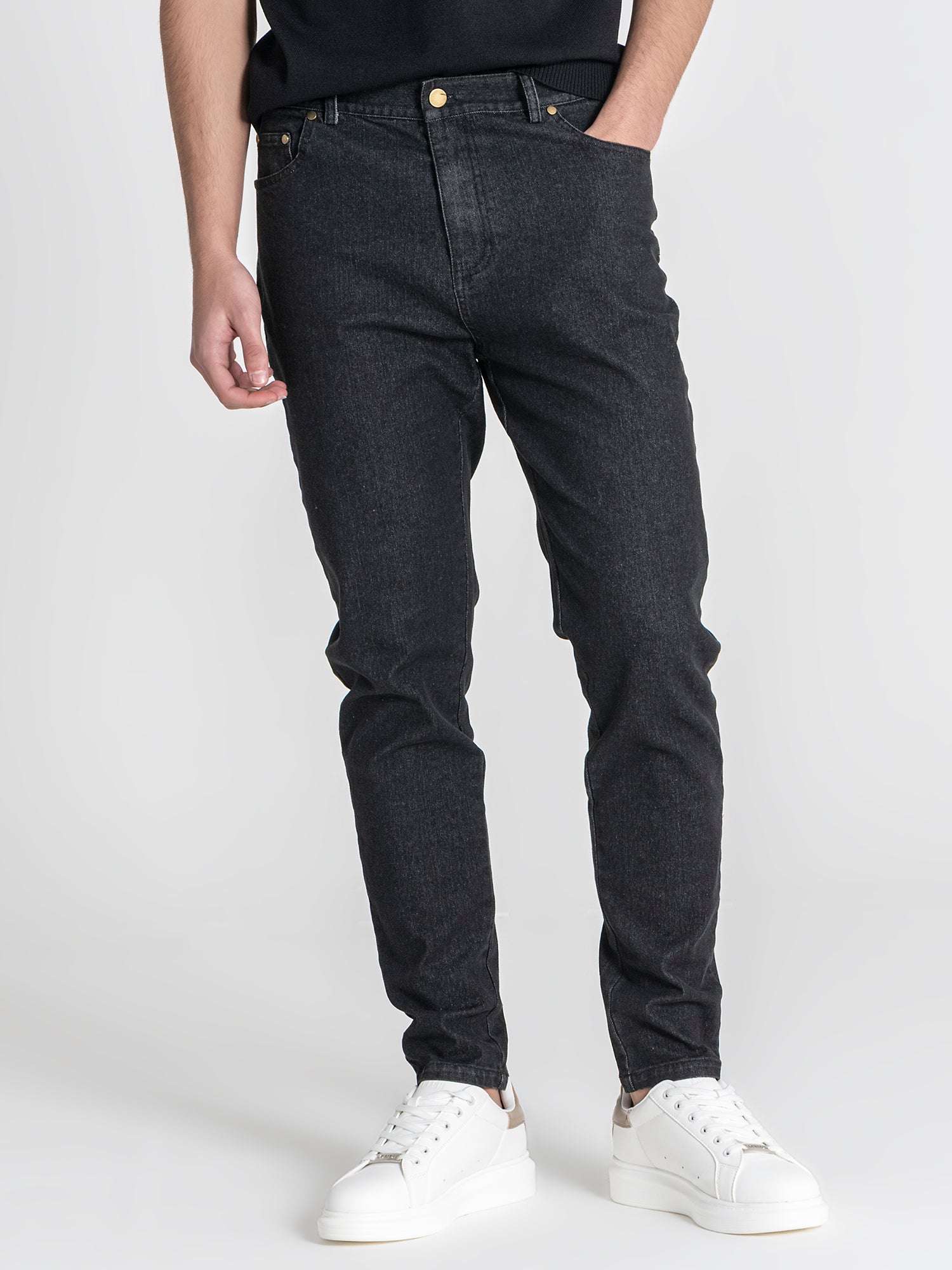 Black Essential Jeans