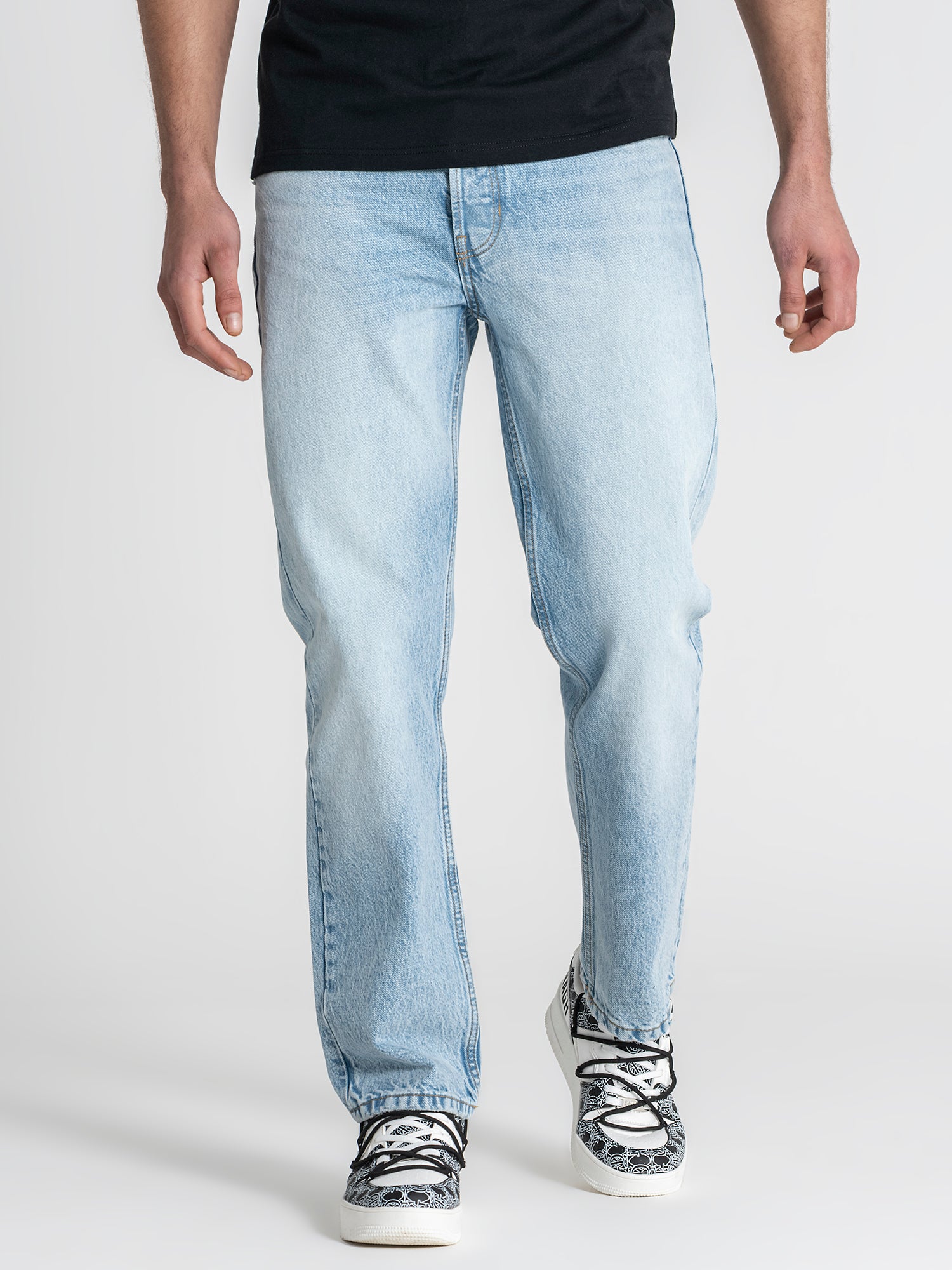 Light Blue Timeless Jeans