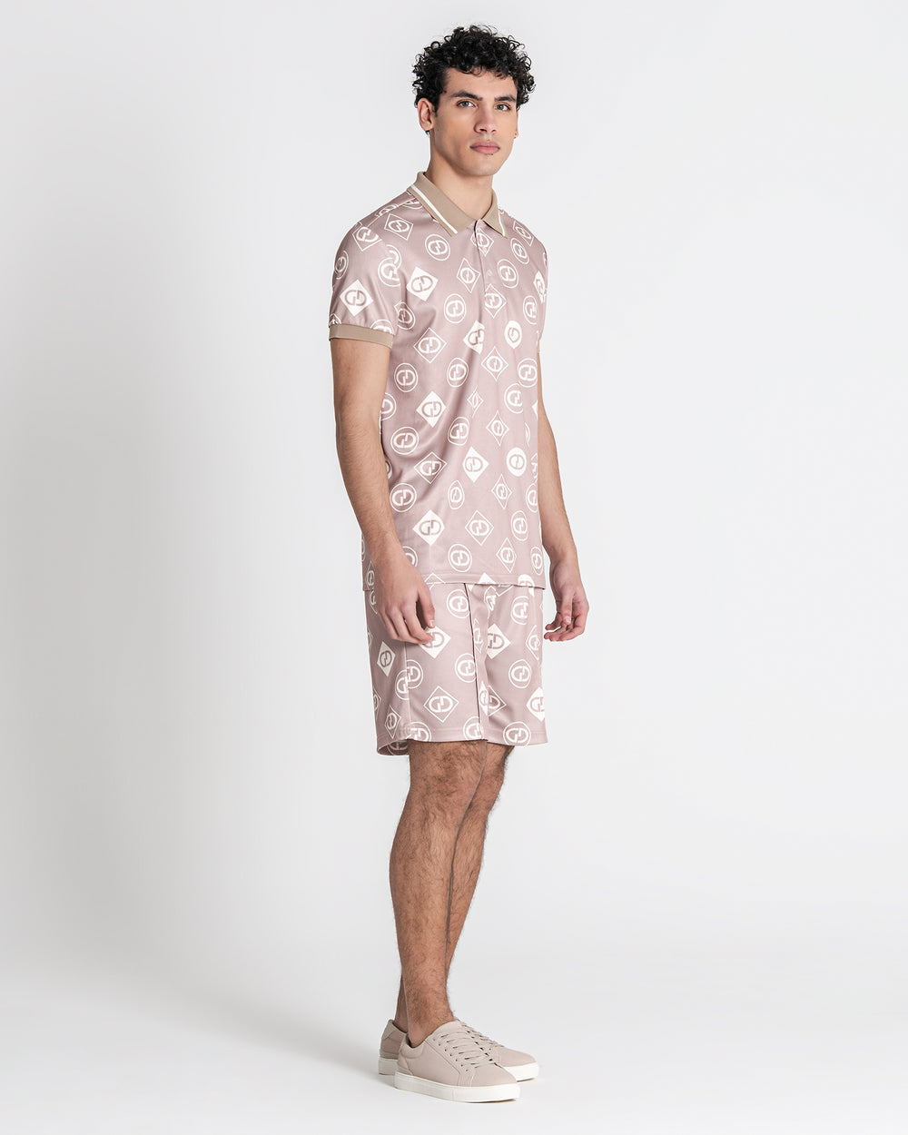 Look 980
