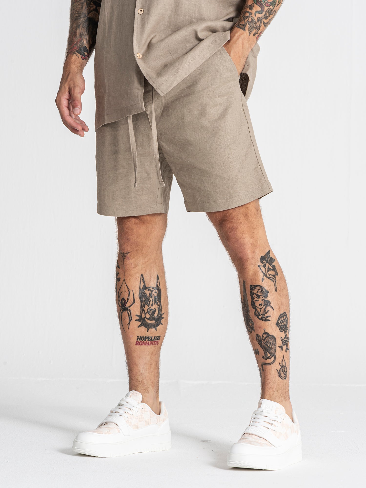 Taupe Nature Linen Shorts